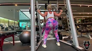 El lujurioso Kaden Kole obtiene ese arranque húmedo relleno por Hot Hunk Rome Major XVIDEOS