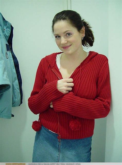 Pictures Of Teen Vicki Model Giving You A Nonnude Tease Porn Pictures XXX Photos Sex Images
