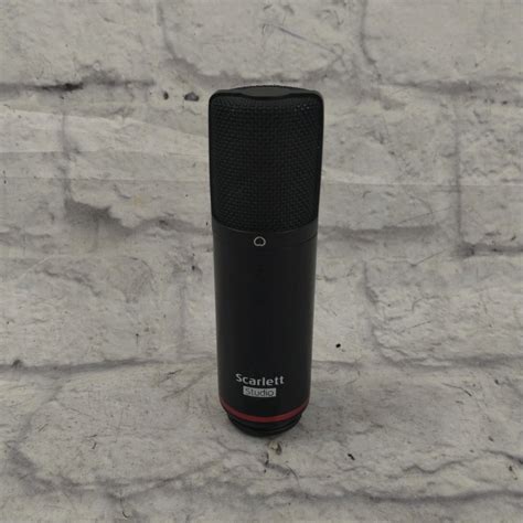 Focusrite Scarlet Studio Microphone Evolution Music