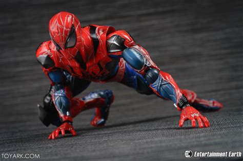 Play Arts Kai Spider Man Marvel Variant Photo Shoot The Toyark News