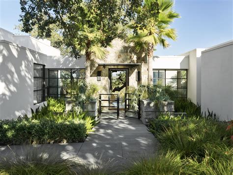 Backyard Landscape Design Examples Discover How To Make The Most Of
