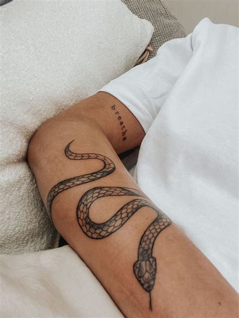 Snake Tattoo Em Boas Ideias Para Tatuagem Tatuagem Mulher