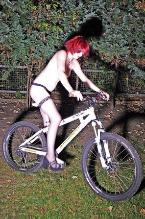 Nadine Jansen Monday Office Term Porn Pic