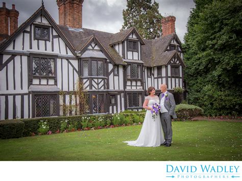 Wedding couple at Nailcote Hall Hotel - Nailcote Hall Hotel - David Wadley Photographers