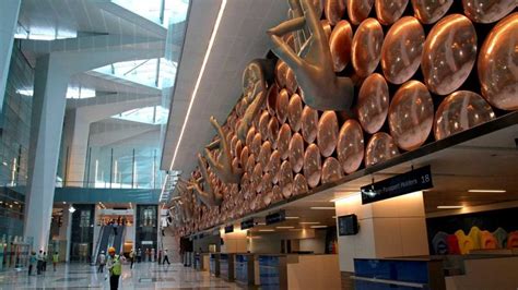 Delhi Airport Operator DIAL To Levy Higher Charges For Grounded Aircraft