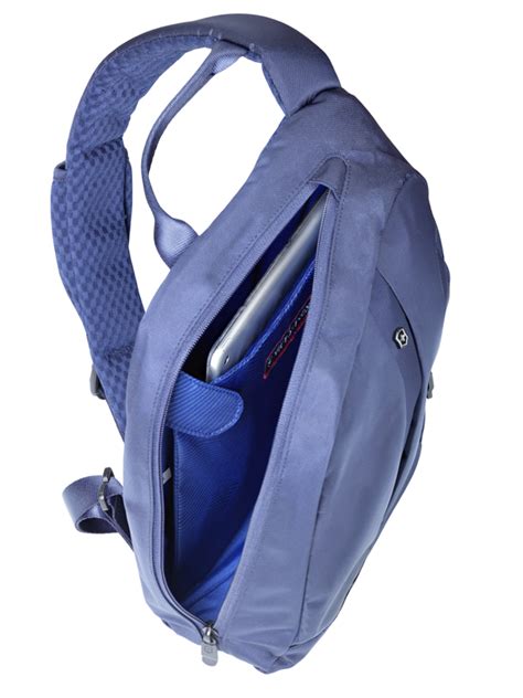 Рюкзак с одним плечевым ремнем VICTORINOX Gear Sling синий 8л 601797 ...