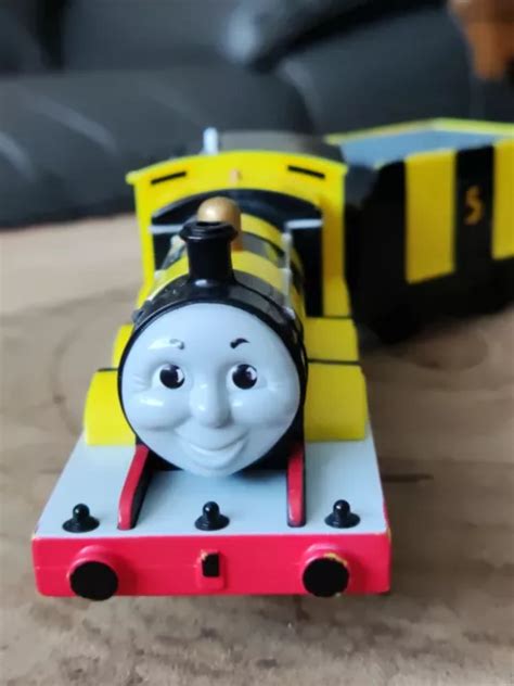 thomas  tank engine trackmaster trains busy bee james rare ps