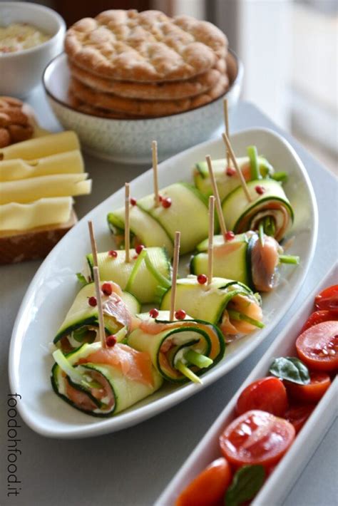 Rotolini Di Zucchine Con Salmone Affumicato E Formaggio