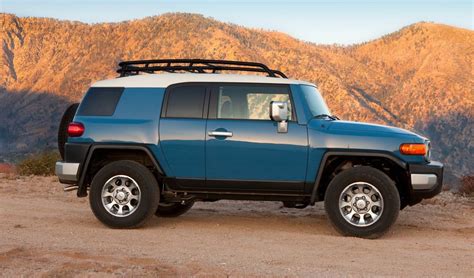 Toyota Fj Cruiser Dimensioni Prezzi E Interni Autoscout24