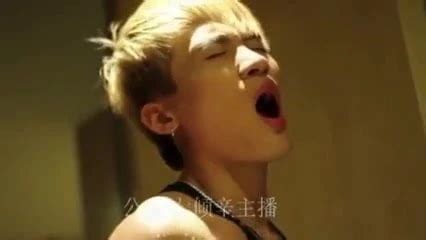 Vídeos porno gay de coreano gratis xHamster