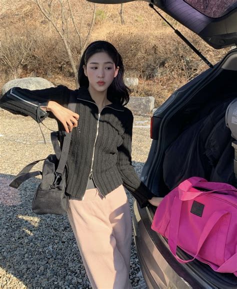 Hot girl xứ Hàn đi du lịch mà hút hơn 2 3 triệu người xem visual còn được ví như mỹ nữ Hồng Kông
