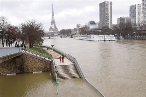 Crue De La Seine L Eau Ne Monte Plus Paris Les Pr Visions