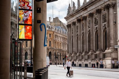 mayer brown hires finance  restructuring partner  london