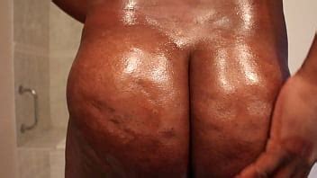 Oiling My Big Ass XVIDEOS