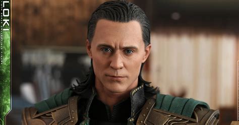 威風凜凜黯然被捕兩種姿態一次擁有 Hot Toys MMS579 復仇者聯盟終局之戰洛基Loki1 6 比例人偶