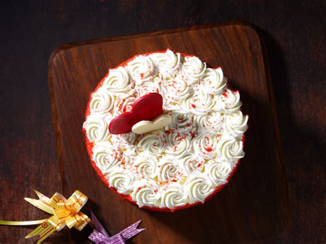 Red Velvet Heart Cake Buy Red Velvet Cake Hrs Delivery