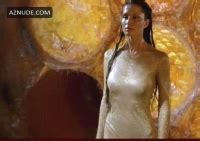 Tv Simone Jade Mackinnon In The Lost World Nude Vs Censored Scene Phun Org Forum