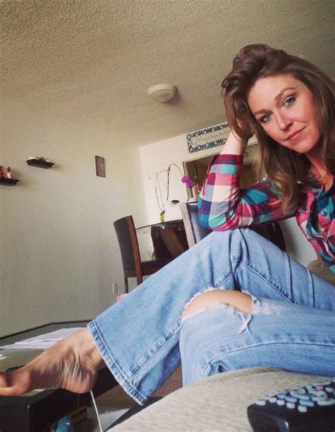 Beautiful MILF Feet Feet Social Media Feet