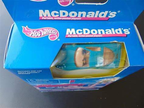 Hot Wheels Mcdonalds Drive Thru Portable Action Packed Playset New Mattel
