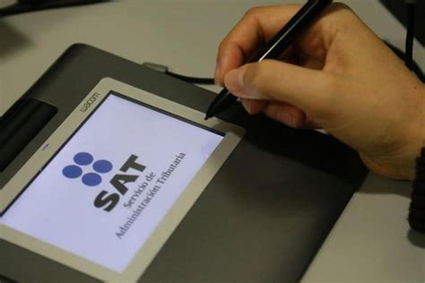 Qué es la e firma del SAT para qué sirve cómo la obtengo y qué