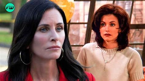 Courteney Cox Hot