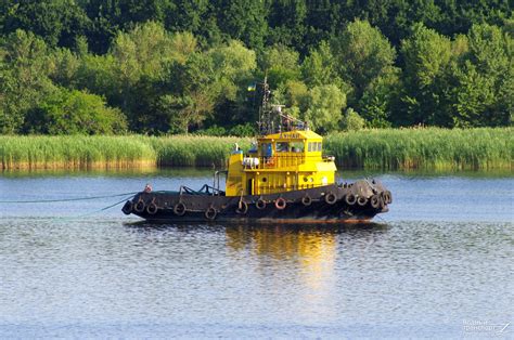 Дунай — Фото — Водный транспорт