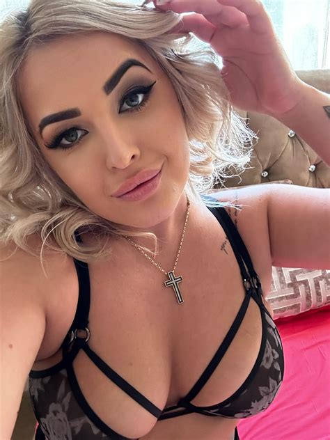 Best Busty Blonde Milf Images On Pholder Milf Maturemilf And Amateur Milfs