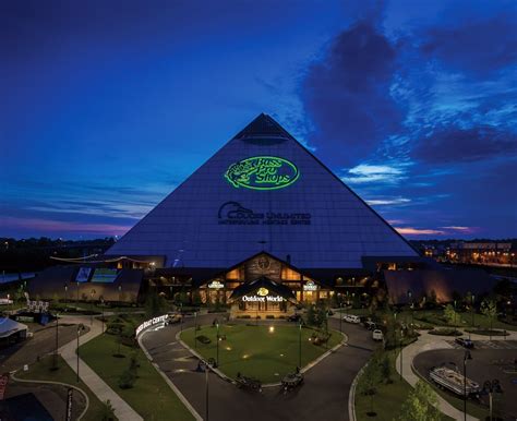 Photo 5 Of 9 In The Best Hotel In America Is Inside The Memphis Pyramid