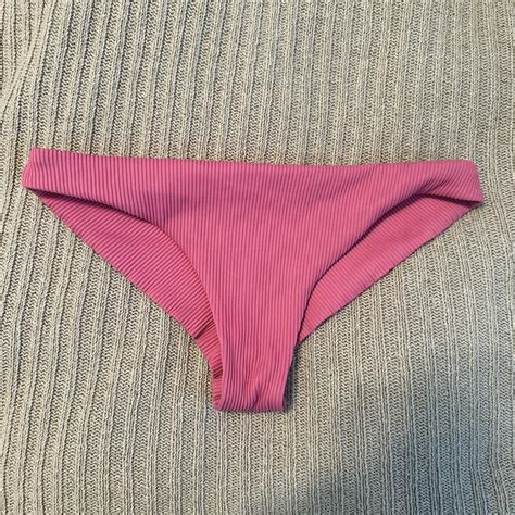 Roxy Cheeky Bikini Bottoms Size Small Work Once Depop