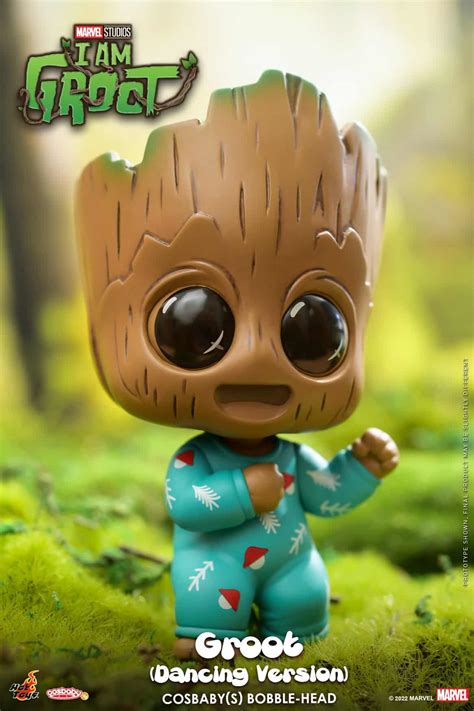 First Look At I Am Groot Hot Toys Cosbaby S What S On Disney Plus