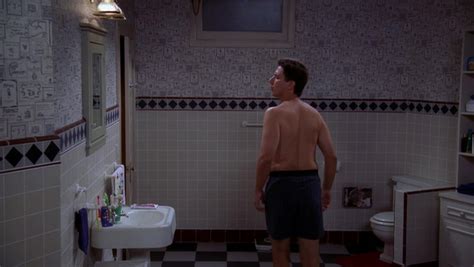 AusCAPS Ray Romano Shirtless In Everybody Loves Raymond 4 01 Boob Job