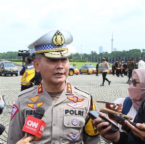 Korlantas Polri Larang Kendaraan Sumbu Tiga Operasional Sela