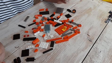 Lego фургон из кучи деталек. Timelapse - YouTube