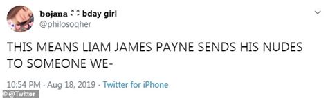 Liam Payne Posts Swiftly Deleted Naked Bedroom Snap Amid Fan Speculation He S Been Sending Nudes