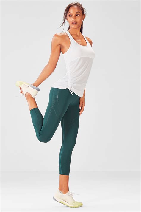 Fitness Kleidung | Workout Kleidung | Activewear | Fabletics
