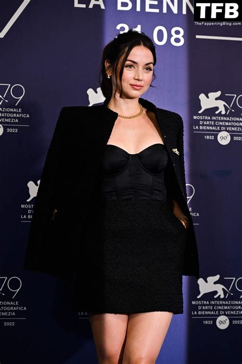 Ana De Armas Poses At A Photocall For Blonde In Venice Photos Pinayflixx Mega Leaks