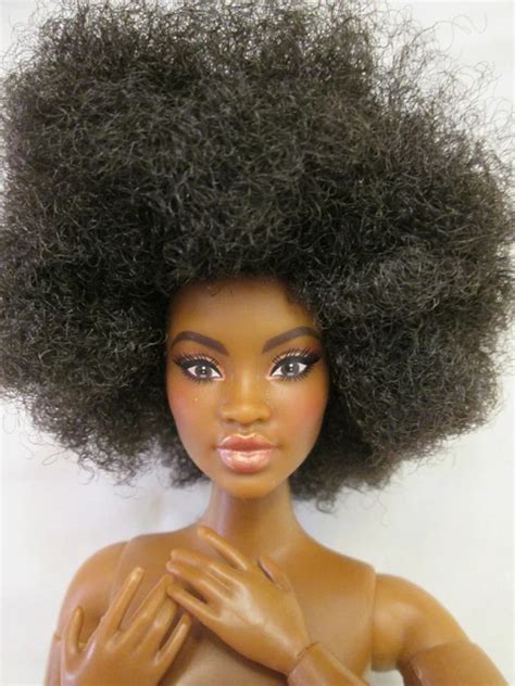 NUDE BARBIE SIGNATURE Looks Doll Made To Move Curvy Body Natural Hair EUR