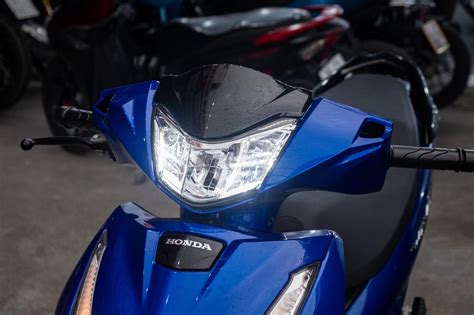 Tin xe hot cuối tuần Honda đưa ông hoàng xe số giá 35 triệu đồng về đại lý xịn hơn Future và RSX