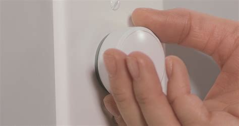 Smart Lighting Control with the Lutron Aurora Smart Bulb Dimmer | Mom ...