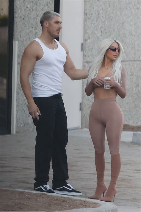 Kim Kardashian In Leggings Flaunts Her Cameltoe And Braless Tits Photos The Fappening