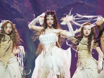 Tuy N T P Nh Ng Mv Ca Nh C Hot Nh T