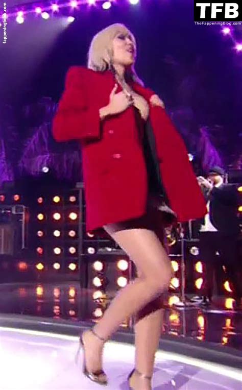 Miley Cyrus Mileycyrus Nude OnlyFans Leaks The Fappening Photo FappeningBook