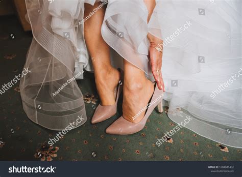 Close Bride Elegant Nude Shoes Wedding Stock Photo 1604041432 Shutterstock