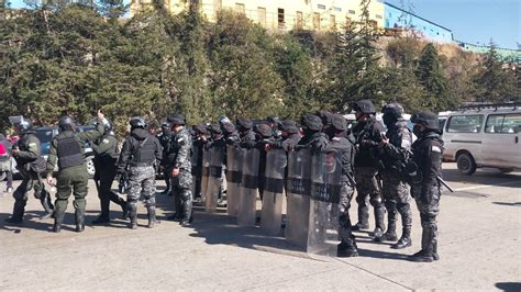 Camioneros bloquean peaje La Paz El Alto Un grupo de la central única