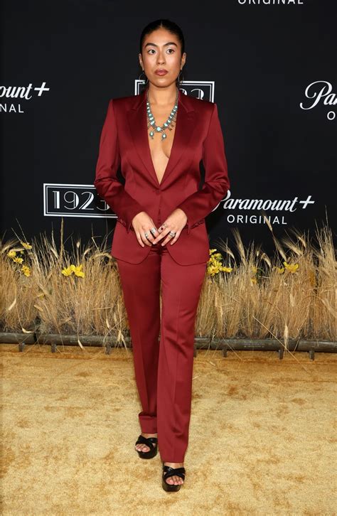 AMINAH NIEVES at 1923 Premiere in Los Angeles 12/02/2022 – HawtCelebs