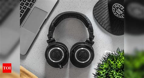 wireless  ear headphones  long battery life  comfortable