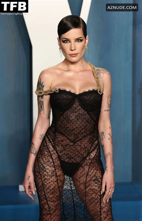 Halsey Looks Sexy Seen Flaunting Her Hot Figure In A See Through Dress At The Vanity Fair Oscar