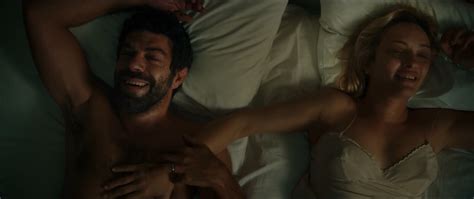 Nude Video Celebs Elisa Visari Sexy Elena Cucci Sexy Carolina Crescentini Sexy A Casa