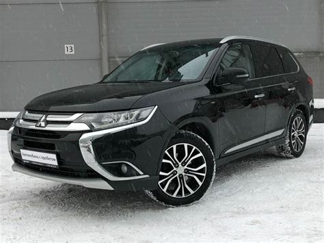Купить б/у Mitsubishi Outlander III Рестайлинг 2 3.0 AT (230 л.с.) 4WD ...