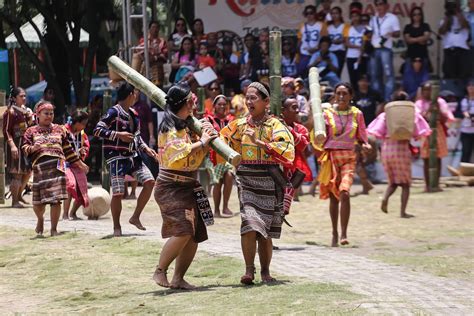‘improper Use Of Lumad Moro Attire To Be Banned In Davao City